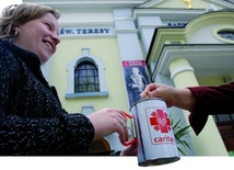 Polacy chętnie wspierają działalność Caritas. Ufają, że pieniądze powierzone kościelnej instytucji zostaną dobrze wykorzystane