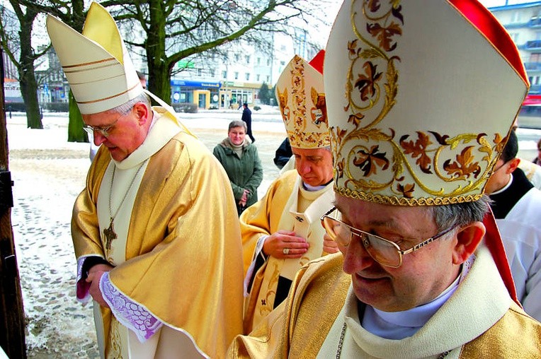 Synod metropolitalny rozpoczęty