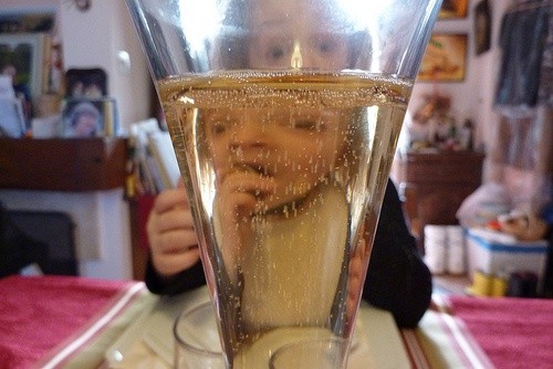 Kłótnia o bezalkoholowego szampana