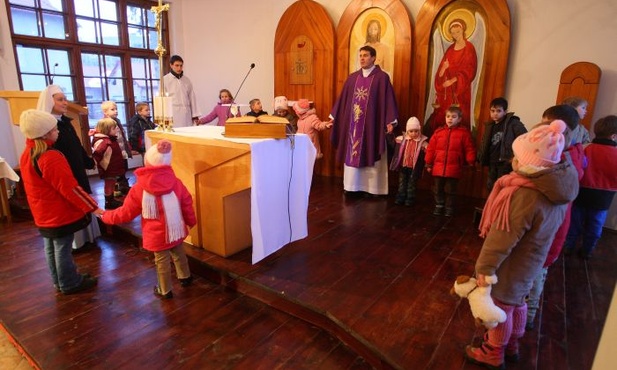 Ksiądz bez gromadki dzieci to smutny widok