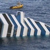Costa Concordia się rusza, akcja przerwana