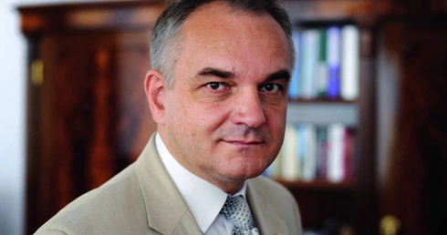 Interesy międzynarodowe są górą