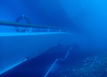 Costa Concordia runie w głębinę?