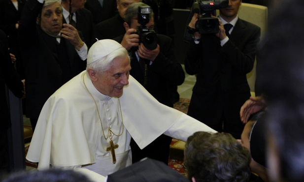 Benedykt XVI o fałszywej drodze do jedności