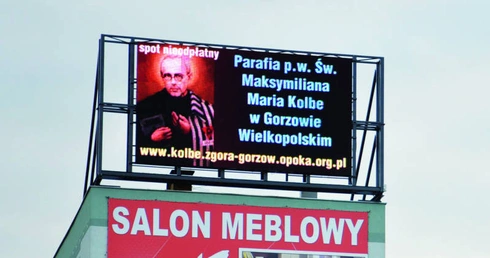Parafia na ekranie LED