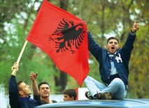 Kontrowersyjna niepodległość