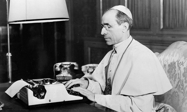 Pius XII a Żydzi w czasie Holokaustu