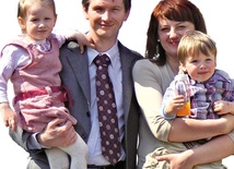 "Dziecię zaś rosło..."