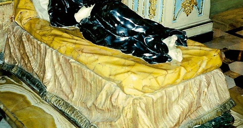 Marmurowe łoże