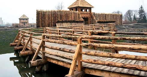 Kasztelania zrekonstruowana