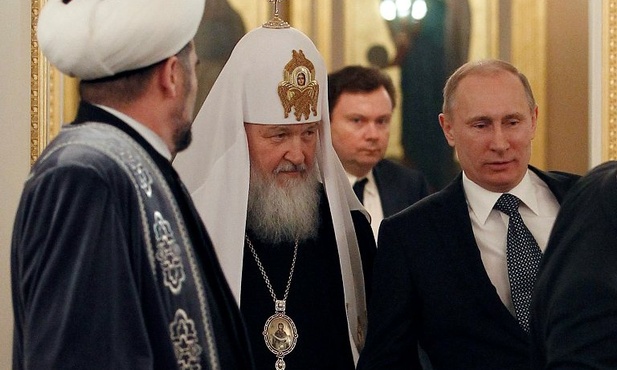 Rosja: Cerkiewne lansowanie Putina