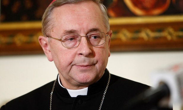 Abp Gądecki: Kościół pochyla się nad cierpieniem