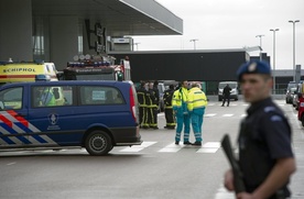 Zamknął się w WC, mówił, że ma bombę