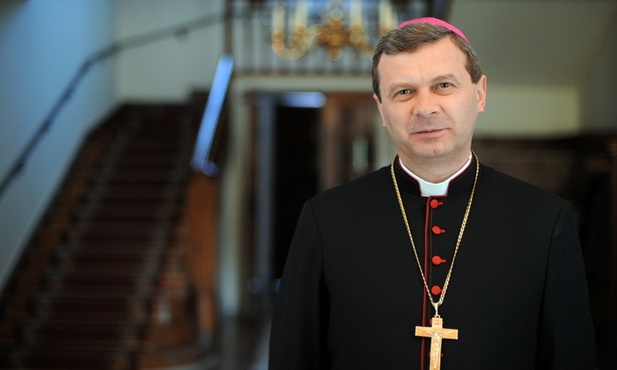 Bp Tadeusz Bronakowski