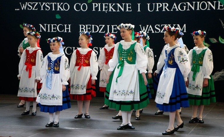 Zespół Szkół Publicznego Gimnazjum i Szkoły Podstawowej w Leźnie