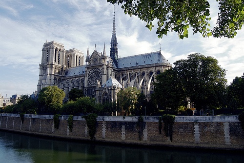 Koszmarne dzwony Notre-Dame do wymiany