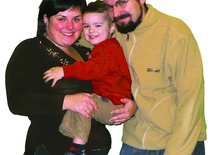 "Józef wstał, wziął w nocy Dziecię i Jego Matkę…"