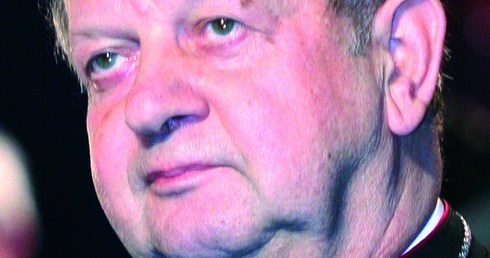 To kłamstwo, że osoby, które były w otoczeniu Papieża, były szpiegami