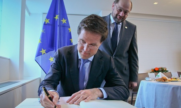 Premier Holandii dystansuje się od antypolskiego portalu