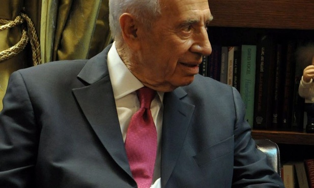 Peres zapowiada ochronę obiektów chrześcijańskich