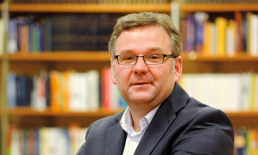 ARTUR ANDRUS