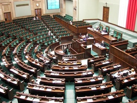 Parlamentarzyści chcą pomóc przedsiębiorcom
