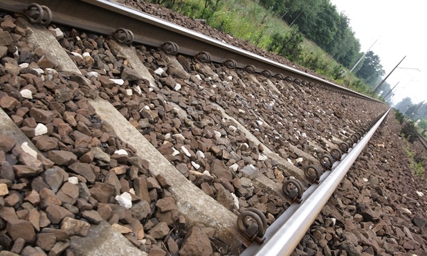 Pociągi znów jadą przez Szczekociny