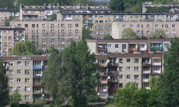 NIK: Brakuje 1,5 mln mieszkań