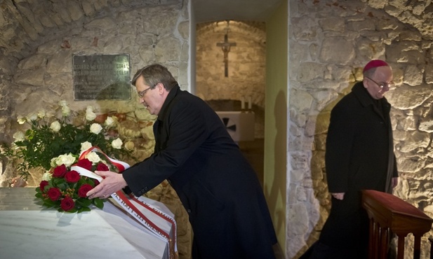 Prezydent złożył kwiaty na grobie abp. Życińskiego