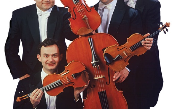 Czterech w piątkę