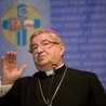 Abp Sławoj Leszek Głódź na konferencji prasowej