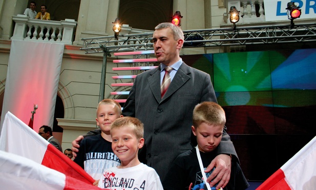 Mundurki? To będzie ładnie