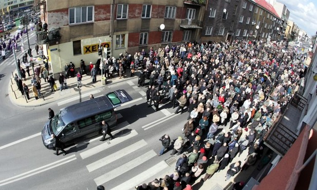 Wierni pożegnali bp. Materskiego
