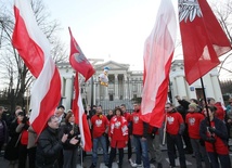 Manifestacja przed ambasadą rosyjską