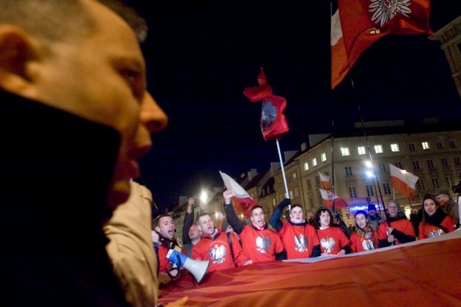 Marsz Pamięci w drugą rocznicę katastrofy smoleńskiej