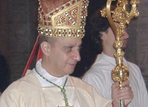 Abp Fisichella: Ruchy charyzmatyczne to owoc soboru