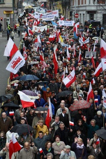 Marsz w obronie wolnych mediów - Katowice