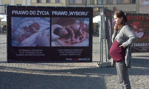 Bydgoszcz: Antyaborcyjna wystawa wróciła