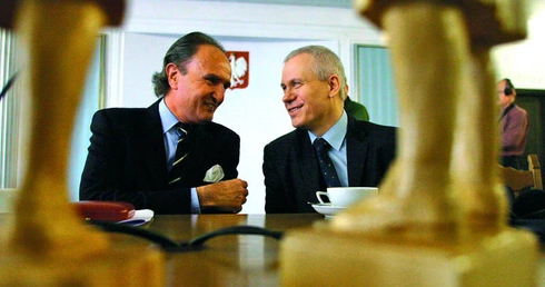 Syn Świętej w parlamencie