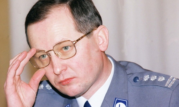 Gen. Papała zginął, bo... chciano ukraść mu auto?