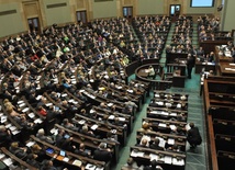 Sejm za podniesieniem wieku emerytalnego