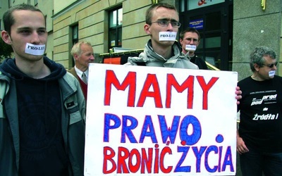 Uczciwy broni życia