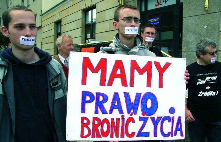 Uczciwy broni życia