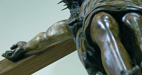 Komu przeszkadza krzyż?