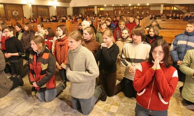 Jak przekazać wiarę młodym?