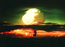 Krótka historia broni atomowej