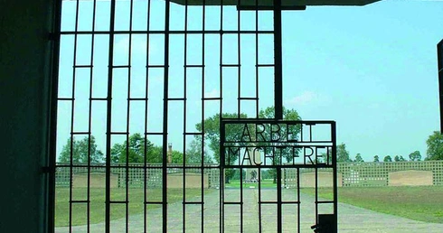 Pomnik w Sachsenhausen