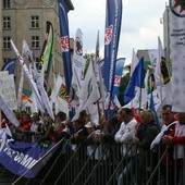 Protesty przed Centrum Kultury im. Krystyny Bochenek w Katowicach