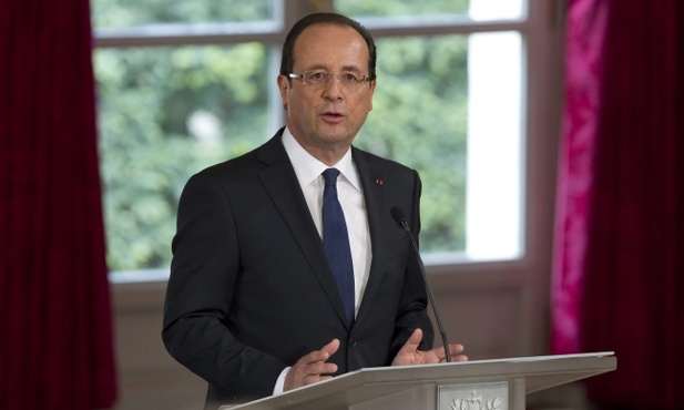 Hollande zaprzysiężony