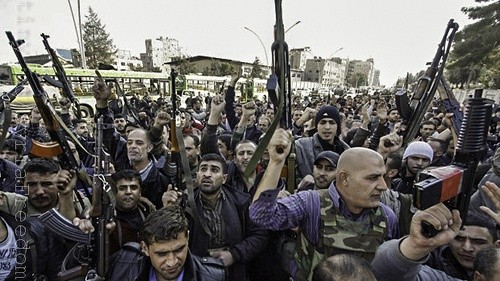 Broń płynie do powstańców w Syrii 